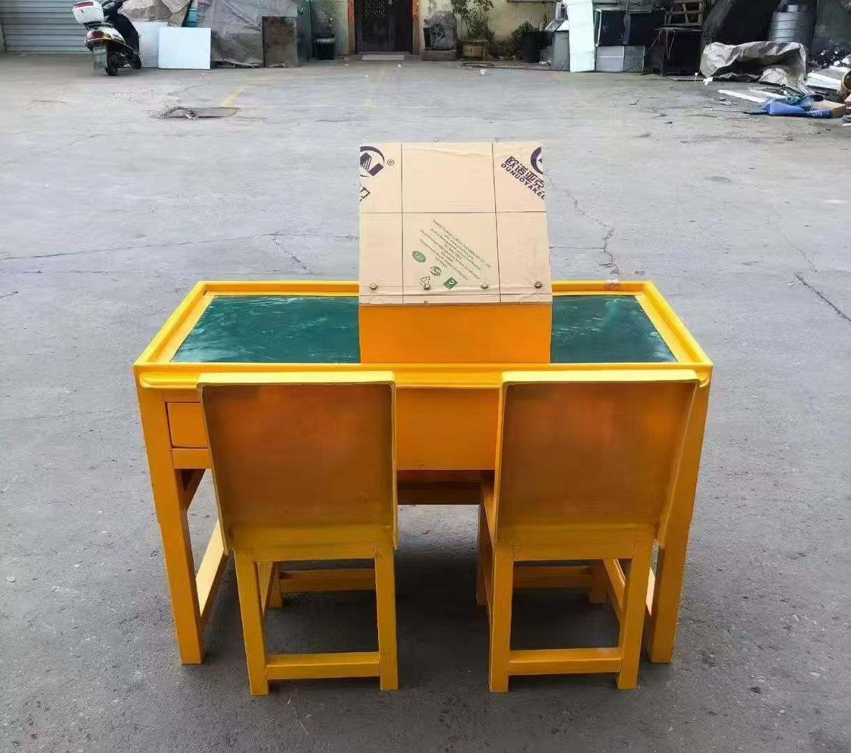 阿荣防静电导通桌井下煤矿火工品发放桌：危险品流转的安全守护者